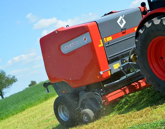 Prasa rolnicza zwijająca